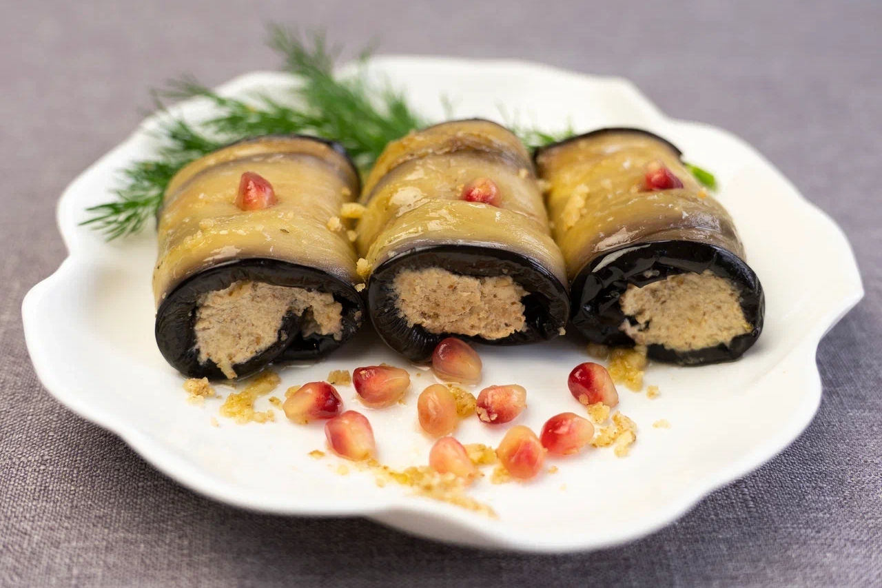 Баклажаны с орехами