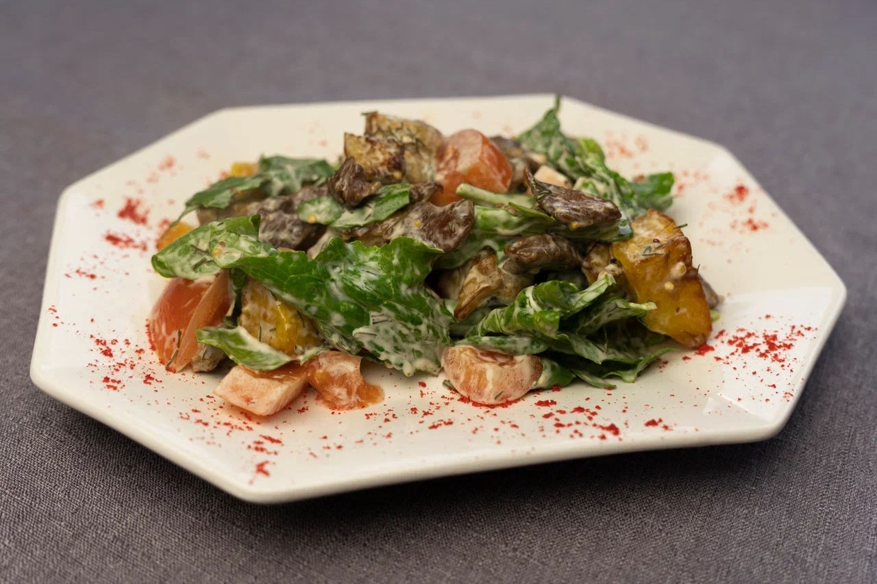 Салат с телятиной