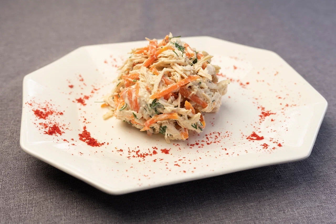 Куриный салат по-грузински