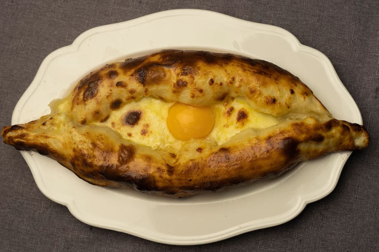 Хачапури по-аджарски